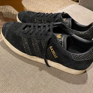 Size 7.5 Women’s Black Suede Adidas Gazelles